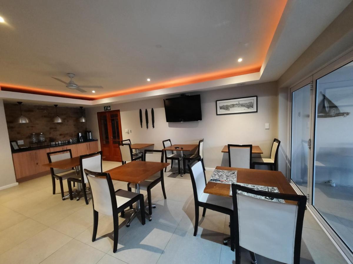 Phoenix Lodge And Waterside Accommodation นิสนา ภายนอก รูปภาพ